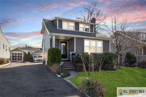 317 Pine Ave, Garwood, NJ, 07027-1441 | Card Image