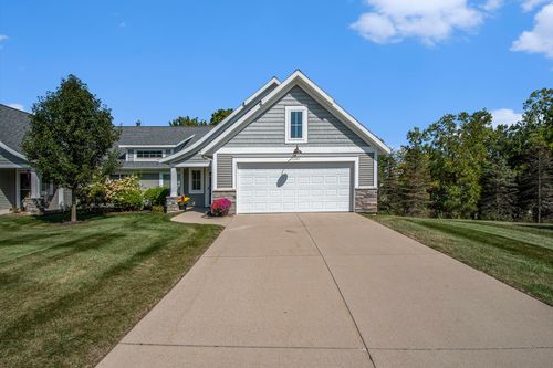 3381 Stormy Creek Dr, Grand Rapids, MI, 49512-7904 | Card Image