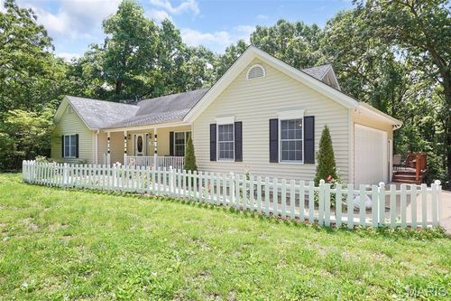 238 Skyway Dr, New Haven, MO, 63068-2083 | Card Image