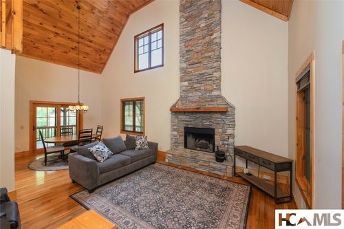 225 Catesby Trl, Cashiers, NC, 28717 | Card Image