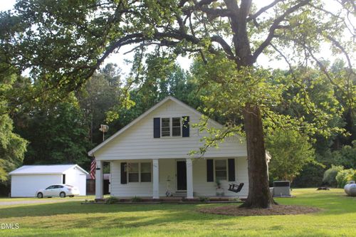 427 Wilson Rd, Lucama, NC, 27851-8965 | Card Image