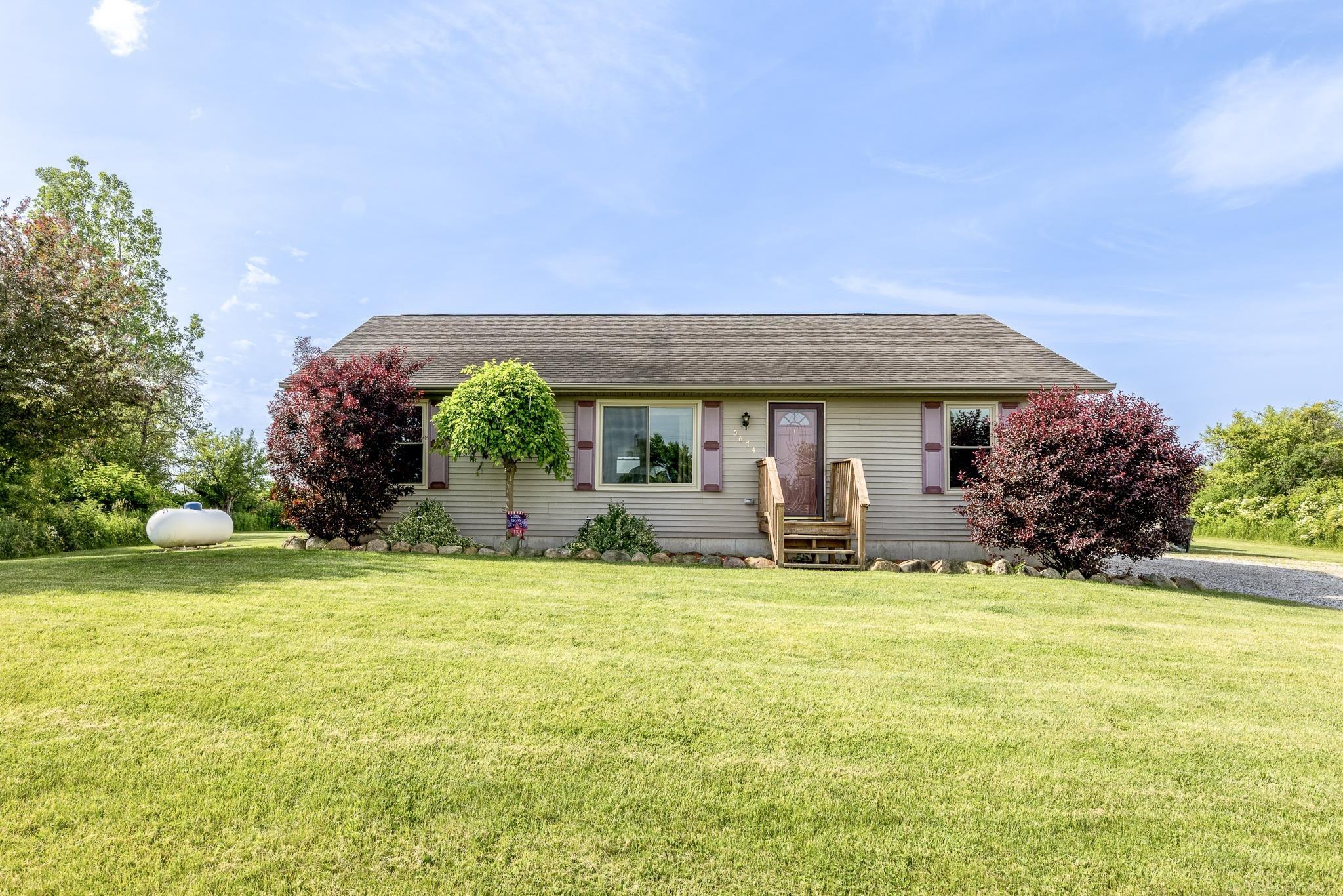 Galbraith Line Rd, Croswell, MI 48422