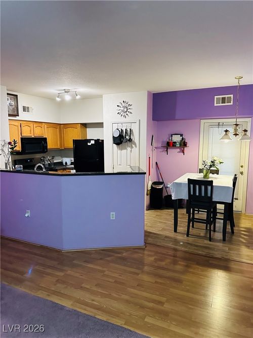 1107-3400 Cabana Dr, Las Vegas, NV, 89122-4239 | Card Image