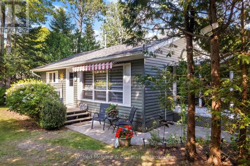 32 Mohawk Drive, Native Leased Lands, ON, N0H2L0 | Card Image