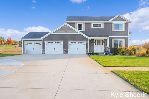 11768 Ridge Water Drive Ne, Sparta, MI, 49345 | Card Image