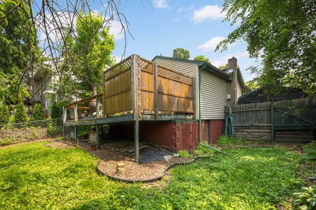 Side yard | Image 16