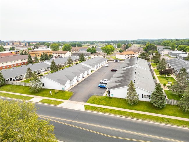 3215 - 3215 Craig Rd, House other with 2 bedrooms, 2 bathrooms and null parking in Eau Claire WI | Image 17