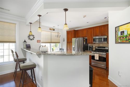 334 Regency Dr, Fishkill, NY, 12524-4937 | Card Image