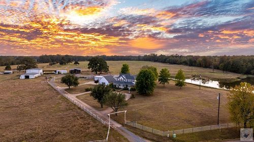 1136 County Road 2001, New Boston, TX, 75570-6833 | Card Image