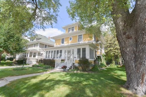 915 E Center St, Rochester, MN, 55904-4601 | Card Image