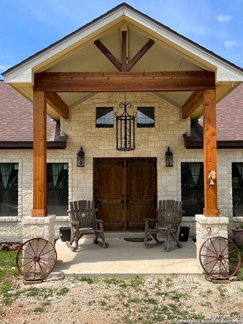 745 County Road 2645, Moore, TX, 78057-3224 | Card Image