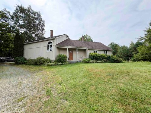 330 Woods Farm Road, Derby, VT, 05829 | Card Image