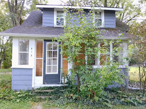 515 Skinner, Highland, MI, 48357-3585 | Card Image