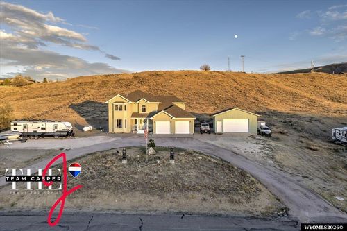 5333 Saddlestring Road, Casper, WY, 82604 | Card Image