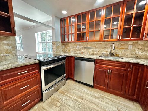 apt-306e-2301 Ne 14th Street Cswy, Pompano Beach, FL, 33062-8285 | Card Image