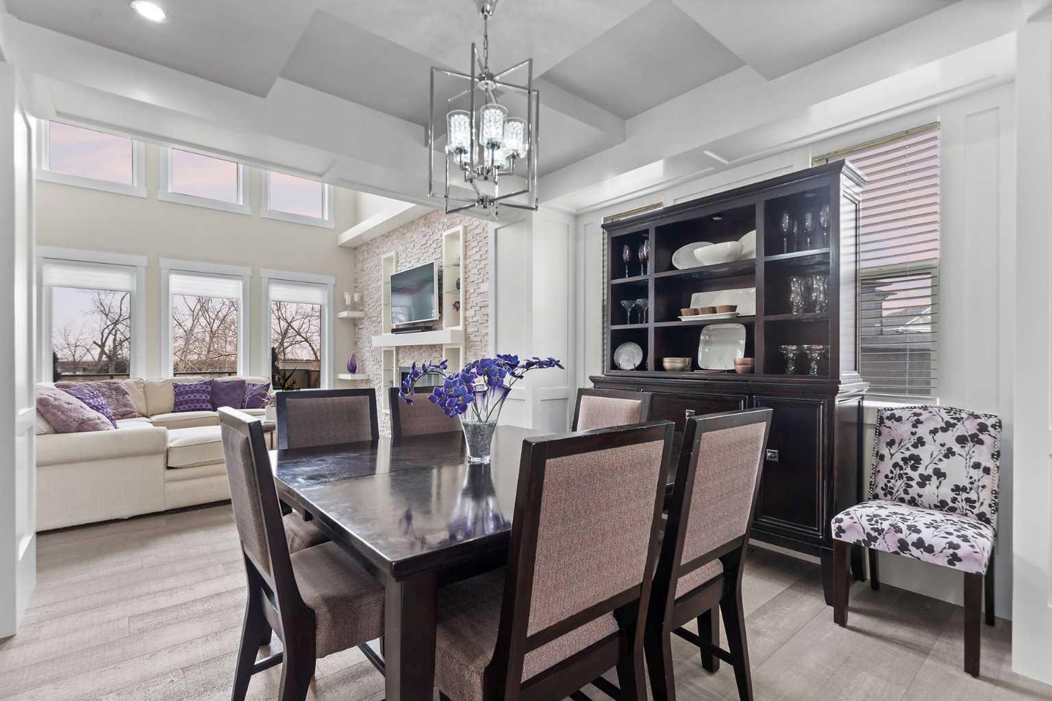 225 Kinniburgh Cove, Home with 8 bedrooms, 5 bathrooms and 6 parking in Chestermere AB | Image 3