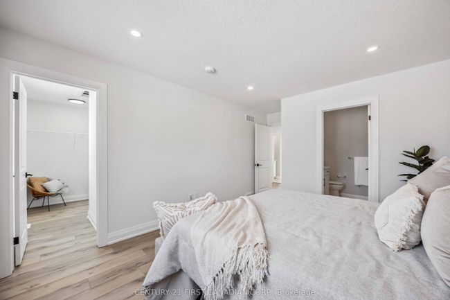483 Huron St, House other with 3 bedrooms, 3 bathrooms and 2 parking in Wyoming ON | Image 24