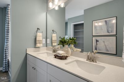 RDU_MagnoliaPark_Blayre_Lot401_Bath3 | Image 3