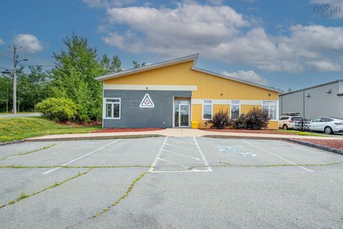 84 Thorne Ave, Dartmouth, NS, B3B1Y5 | Card Image