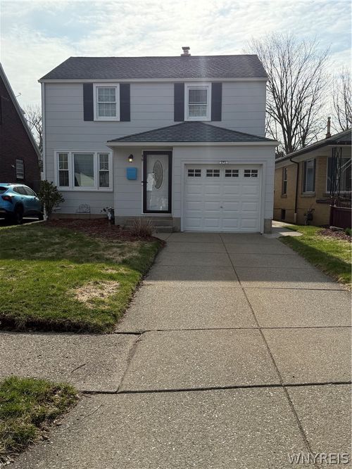 79 Garland Dr, Amherst, NY, 14226-3335 | Card Image