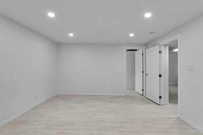 3248 Dovercliffe Rd Se, House other with 5 bedrooms, 2 bathrooms and 2 parking in Calgary AB | Image 28