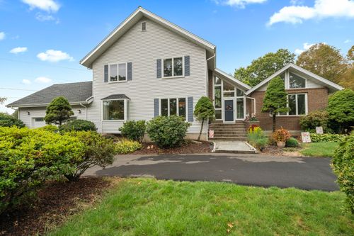27 Hickory Hill Ln, Branford, CT, 06405-2708 | Card Image