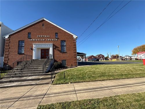 44 S Main St, Hubbard, OH, 44425-2153 | Card Image