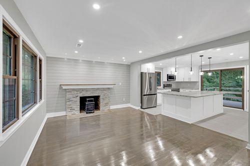 108 Riverside Rd, Sandy Hook, CT, 06482-1272 | Card Image