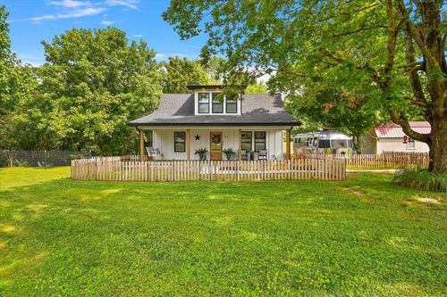 145 W Hollis Chapel Rd, Portland, TN, 37148-5198 | Card Image