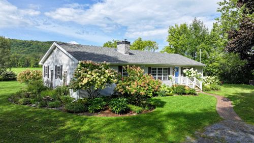 922 Happy Valley Rd, Middlebury, VT, 05753-8772 | Card Image