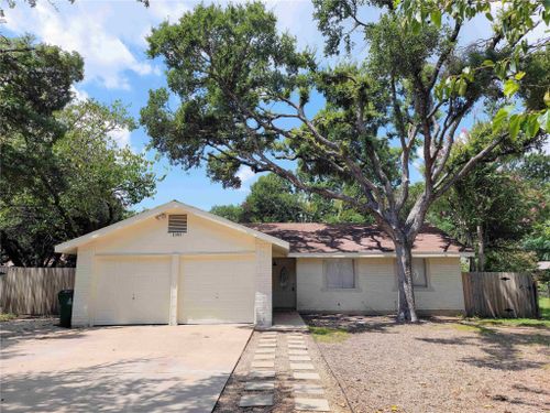 2303 N Celia Dr, Cedar Park, TX, 78613-4615 | Card Image
