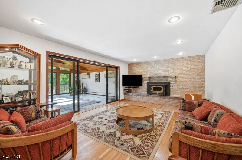 Residential in Fredon Twp. 5
