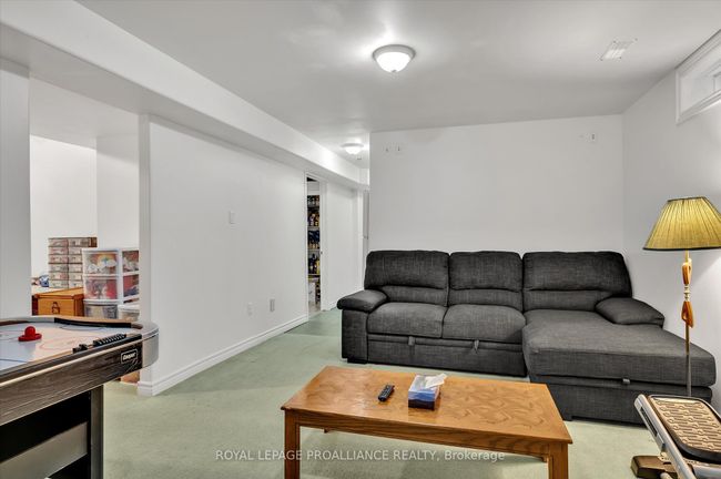 1771 Glenforest Blvd, House other with 3 bedrooms, 3 bathrooms and 4 parking in Peterborough ON | Image 38