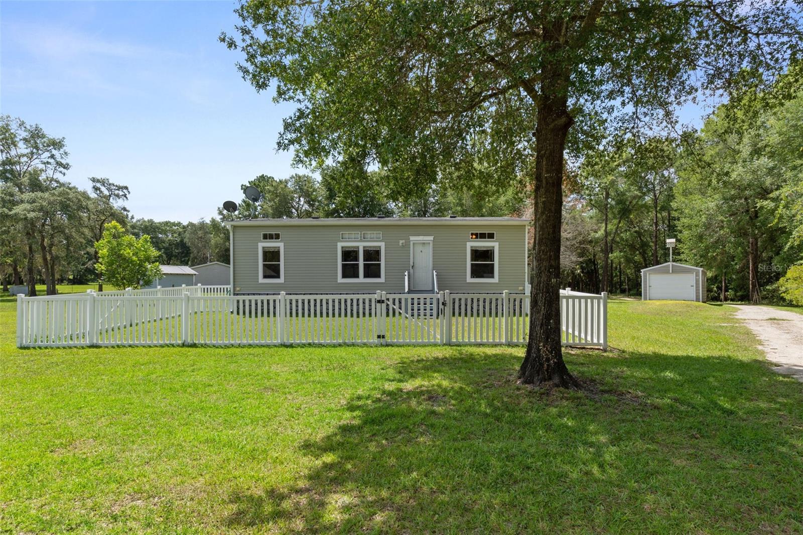 Residential in DUNNELLON 4