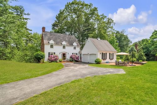 271 Pond St, Hopkinton, MA, 01748-1509 | Card Image