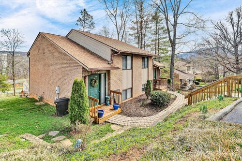 3430 Morning Dove Rd, Roanoke, VA, 24018-5056 | Card Image