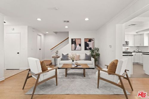 14-18550 Hatteras St, Tarzana, CA, 91356 | Card Image