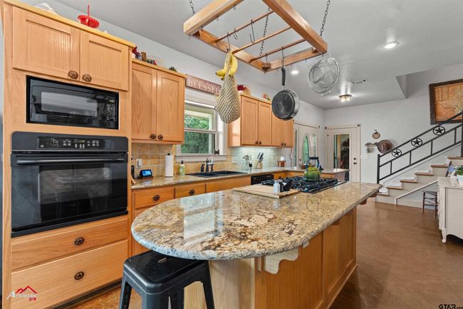 140 County Road 2242, House other with 3 bedrooms, 3 bathrooms and null parking in Daingerfield TX | Image 15