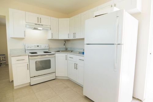 141 Nw 13th Ave, Boynton Beach, FL, 33435-3061 | Card Image