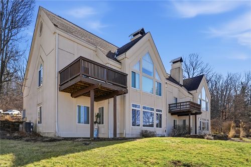 7 Ridgemead Fields Dr, Verona, PA, 15147-3849 | Card Image