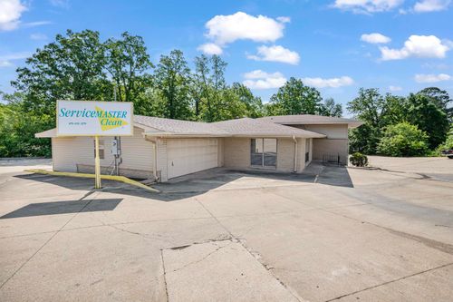 1011 Linwood Drive, Paragould, AR, 72450-4861 | Card Image