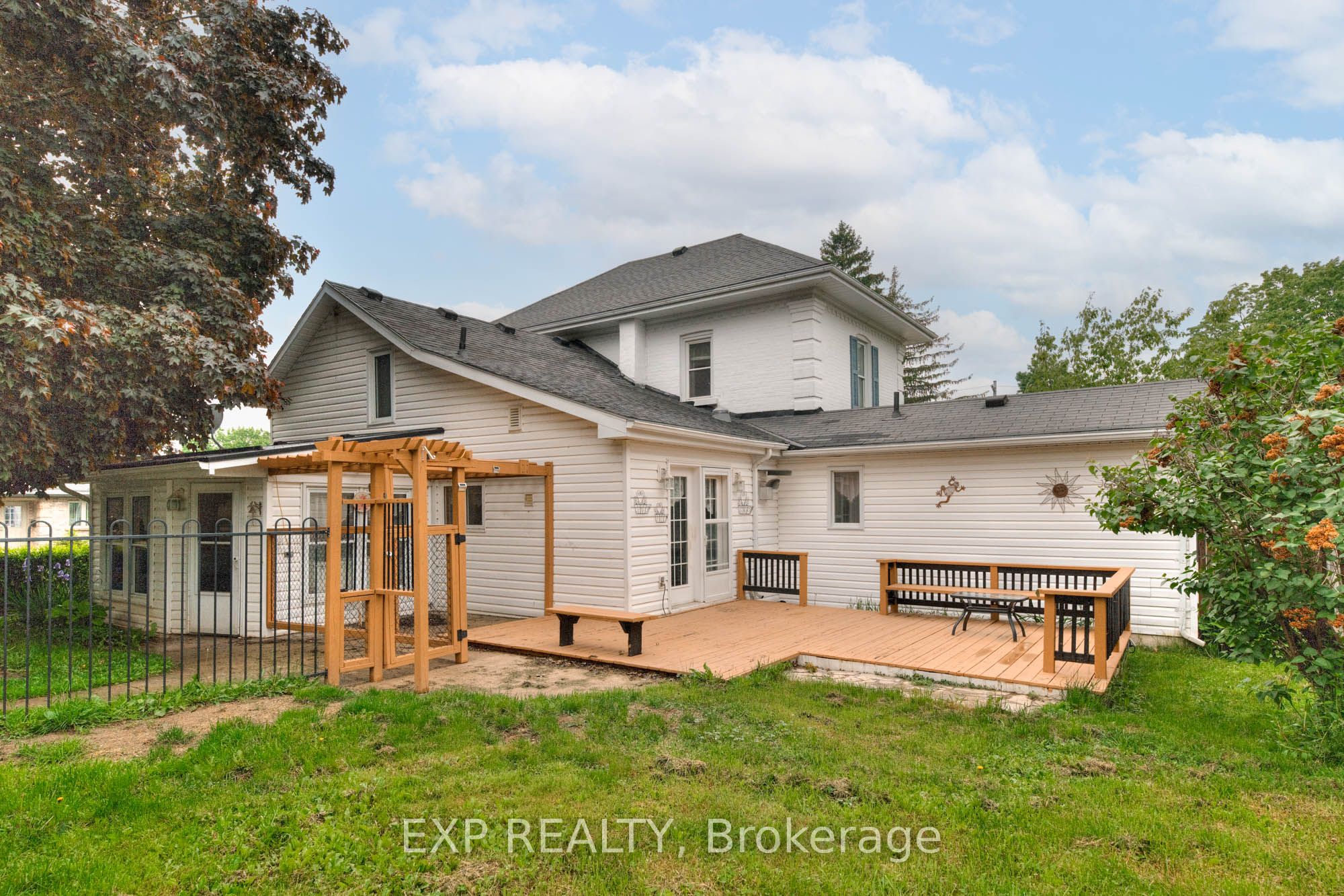 Residential in North Huron 4