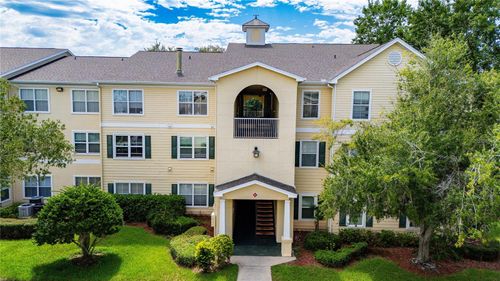 18525-18525 Bridle Club Dr, TAMPA, FL, 33647-1787 | Card Image