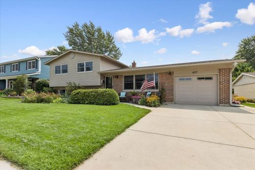 407 W Tanglewood Dr, Arlington Heights, IL, 60004-1905 | Card Image