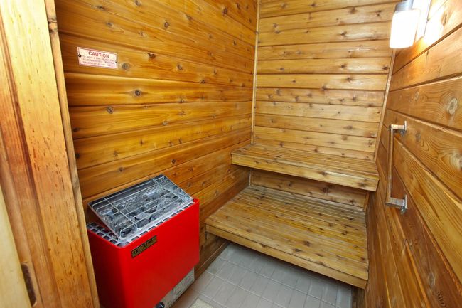 B - 33B Suntec Loop, Condo with 4 bedrooms, 4 bathrooms and null parking in West Dover VT | Image 9