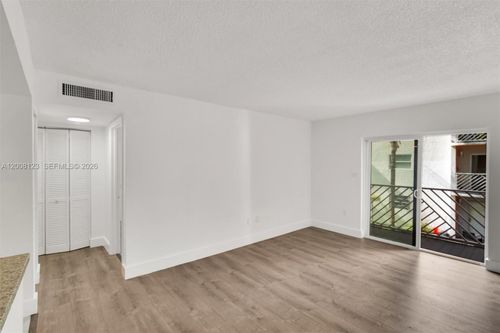 113-4325 Nw South Tamiami Canal Dr, Miami, FL, 33126 | Card Image