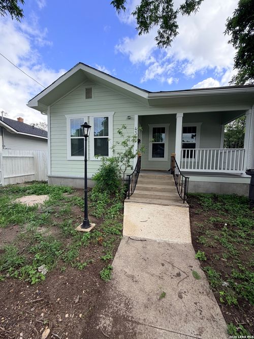 439 Dunning Ave, San Antonio, TX, 78210-3512 | Card Image