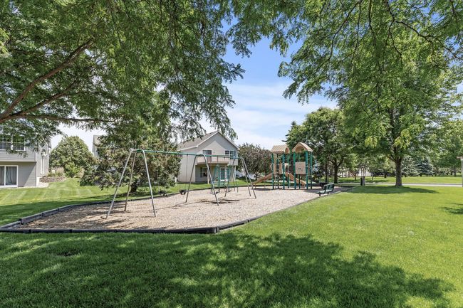 7371 Devin Ln, Townhouse with 3 bedrooms, 3 bathrooms and null parking in Shakopee MN | Image 33