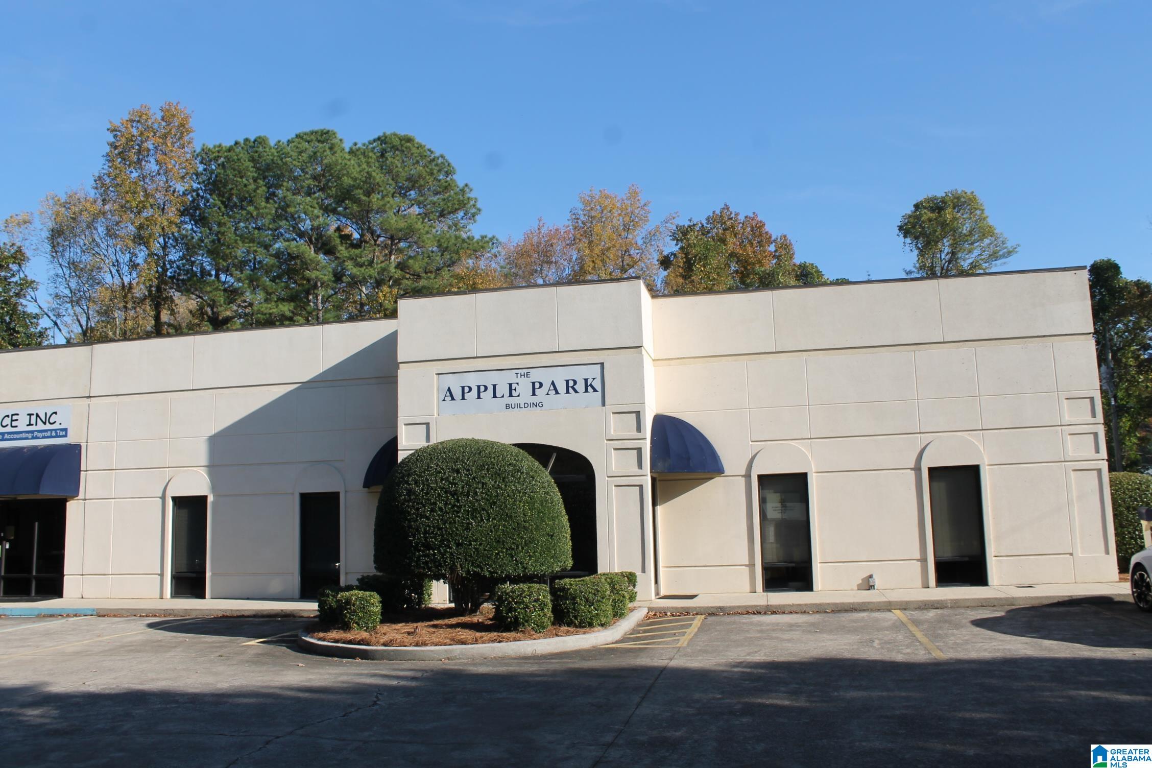 5588 Apple Park Dr, Birmingham, AL 35235