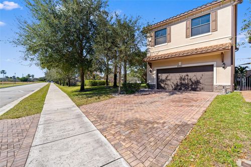 5701 Nw 47th Ave, Tamarac, FL, 33319-3705 | Card Image